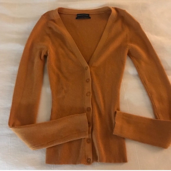 Never worn Urban Outfitters top - Picture 2 of 5